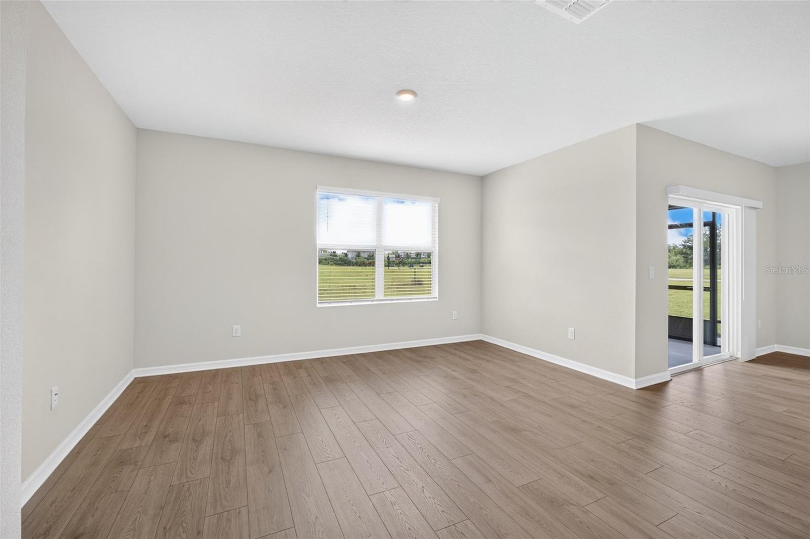10924 Rabbit Grove Trl Property Photo 18