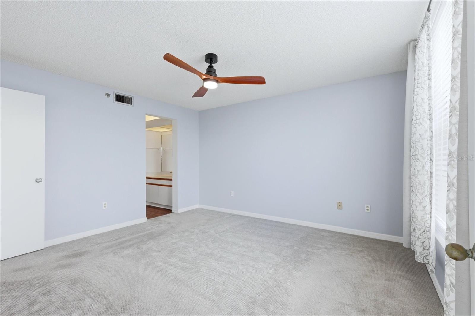 4570 Pinebrook Cir #503 Property Photo 21