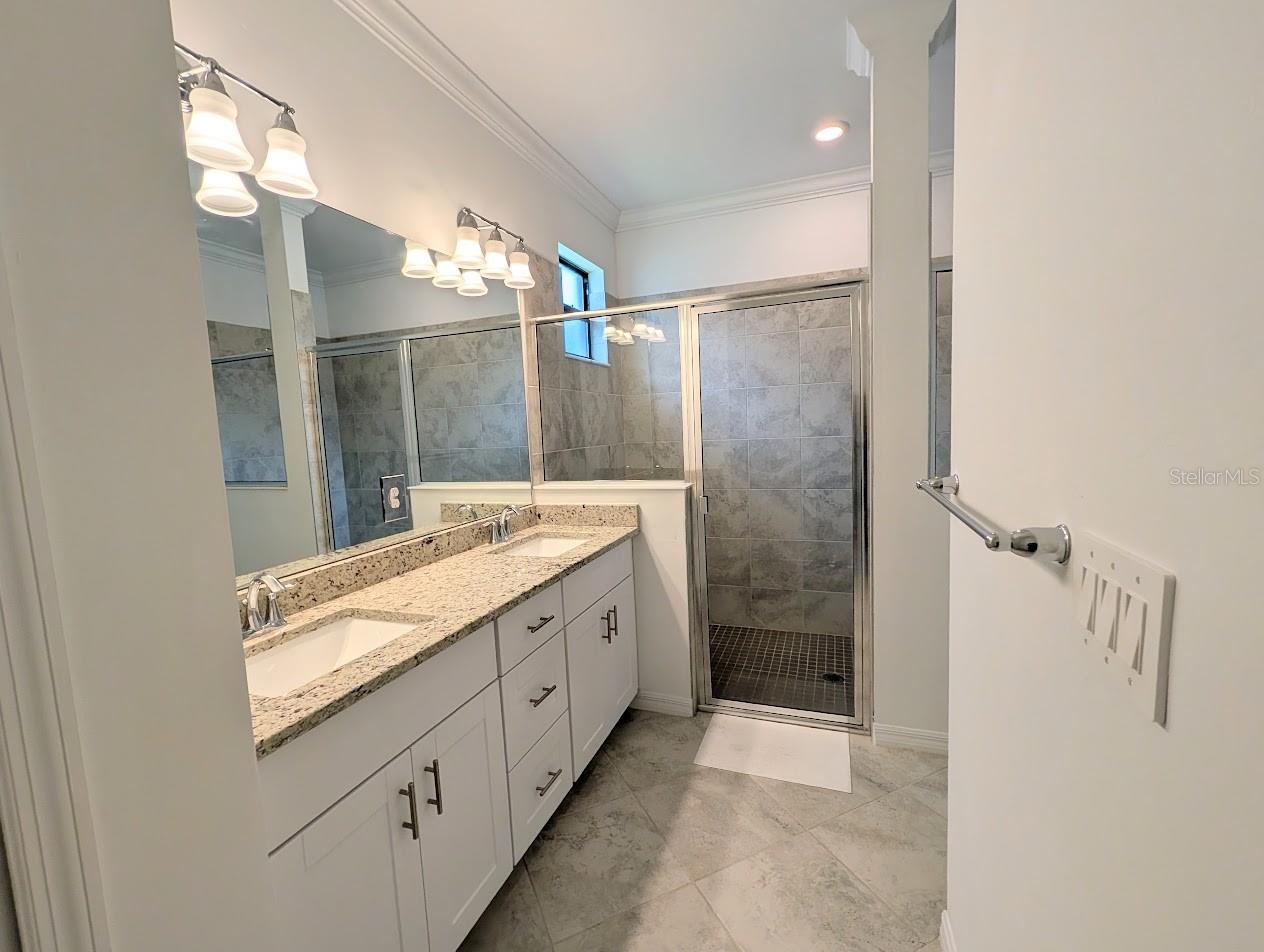 11100 Balfour St Property Photo 4