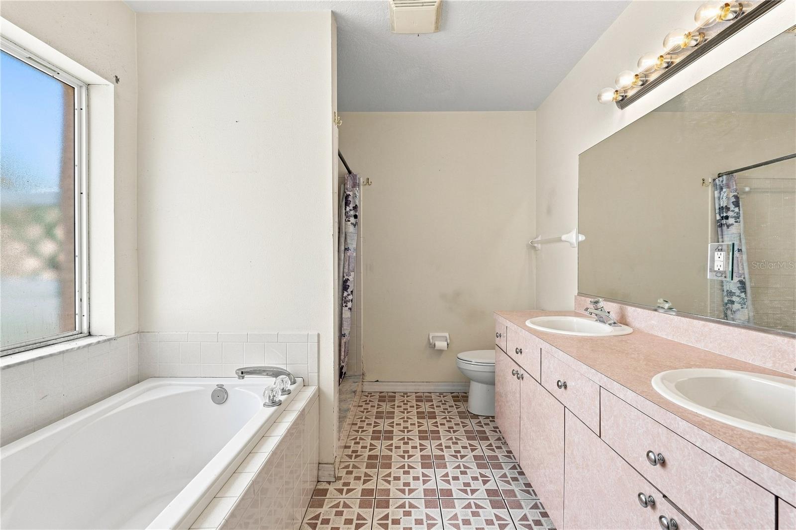 1220 Alexander Way Property Photo 18