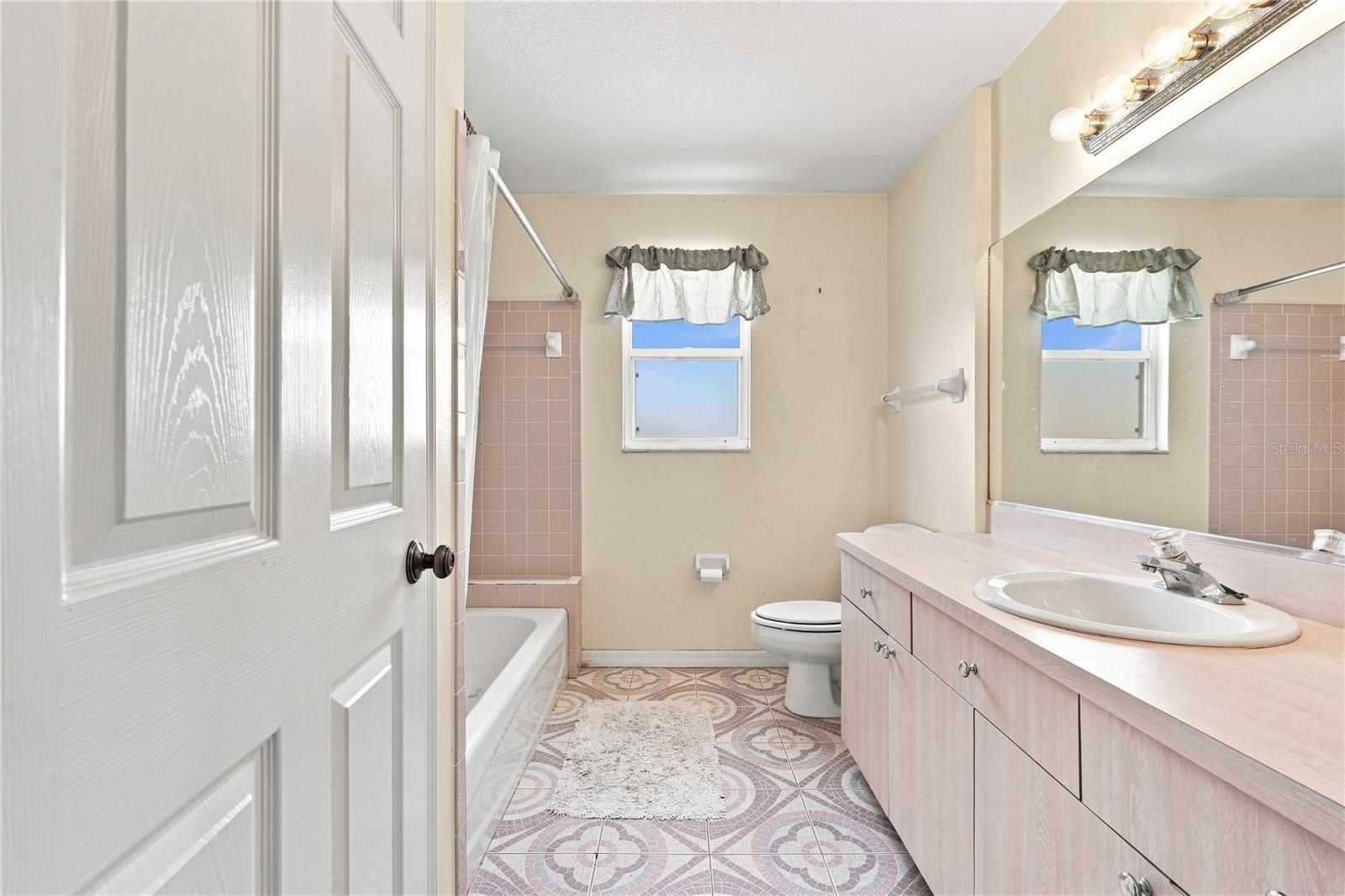 1220 Alexander Way Property Photo 23