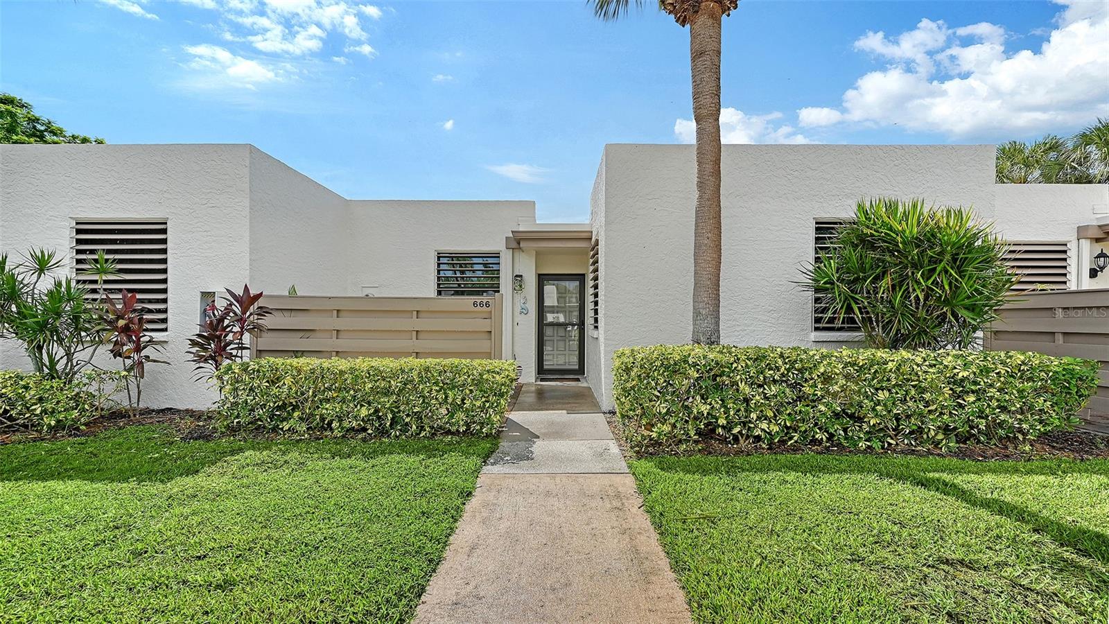 666 Woodlawn Dr #666 Property Photo 1