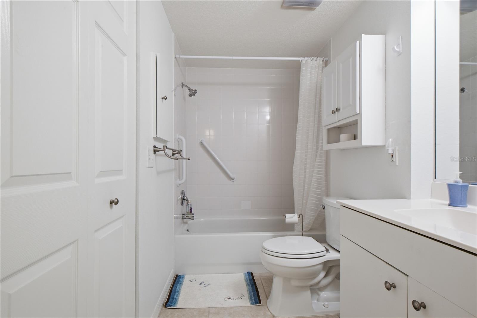 418 Laurel Lake Dr #106 Property Photo 19
