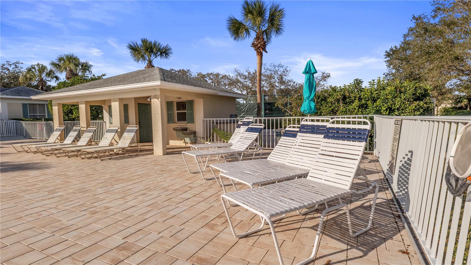 418 Laurel Lake Dr #106 Property Photo 32