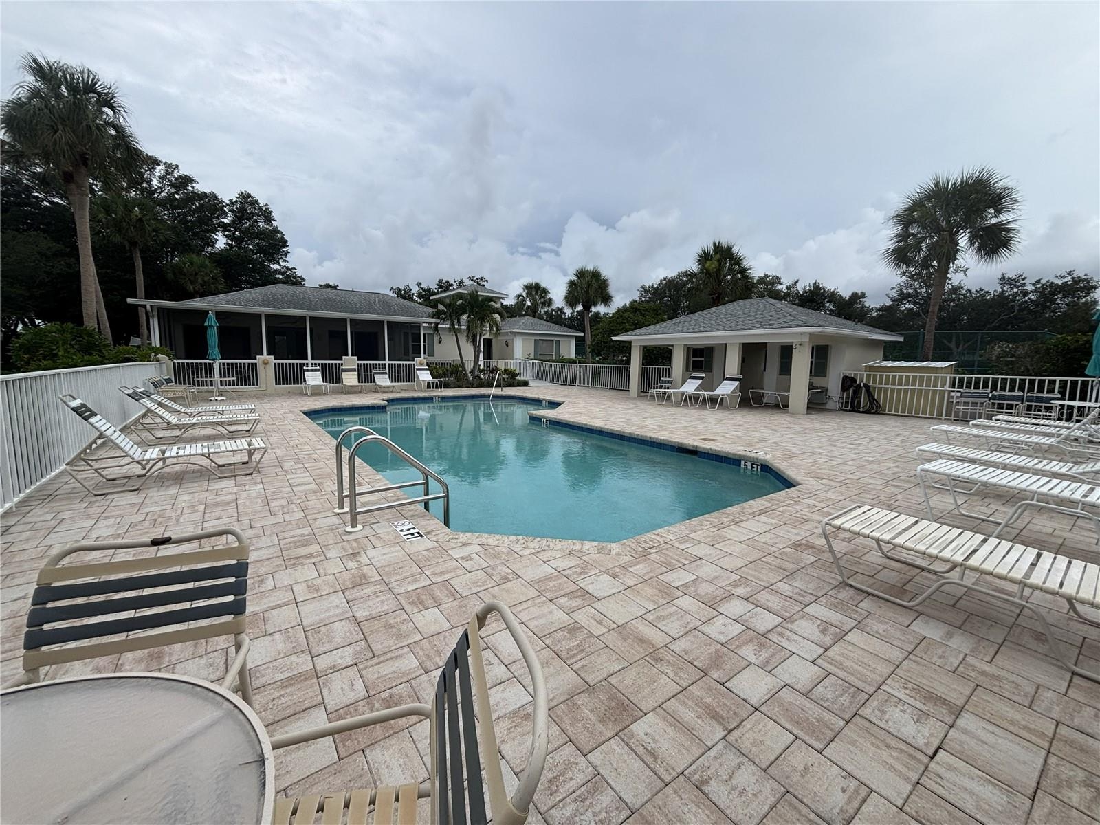 418 Laurel Lake Dr #106 Property Photo 34