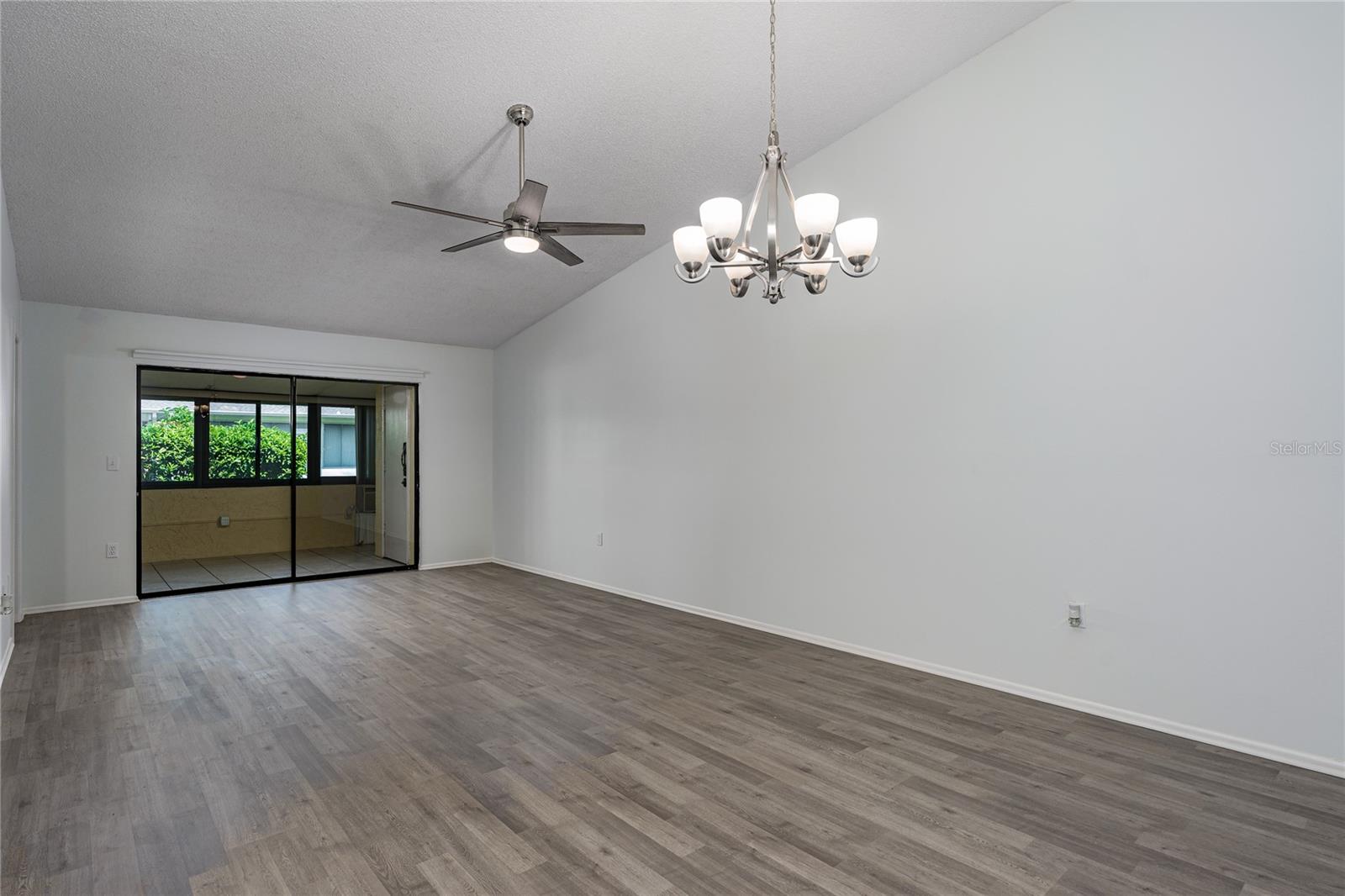 1206 58th St W Property Photo 12