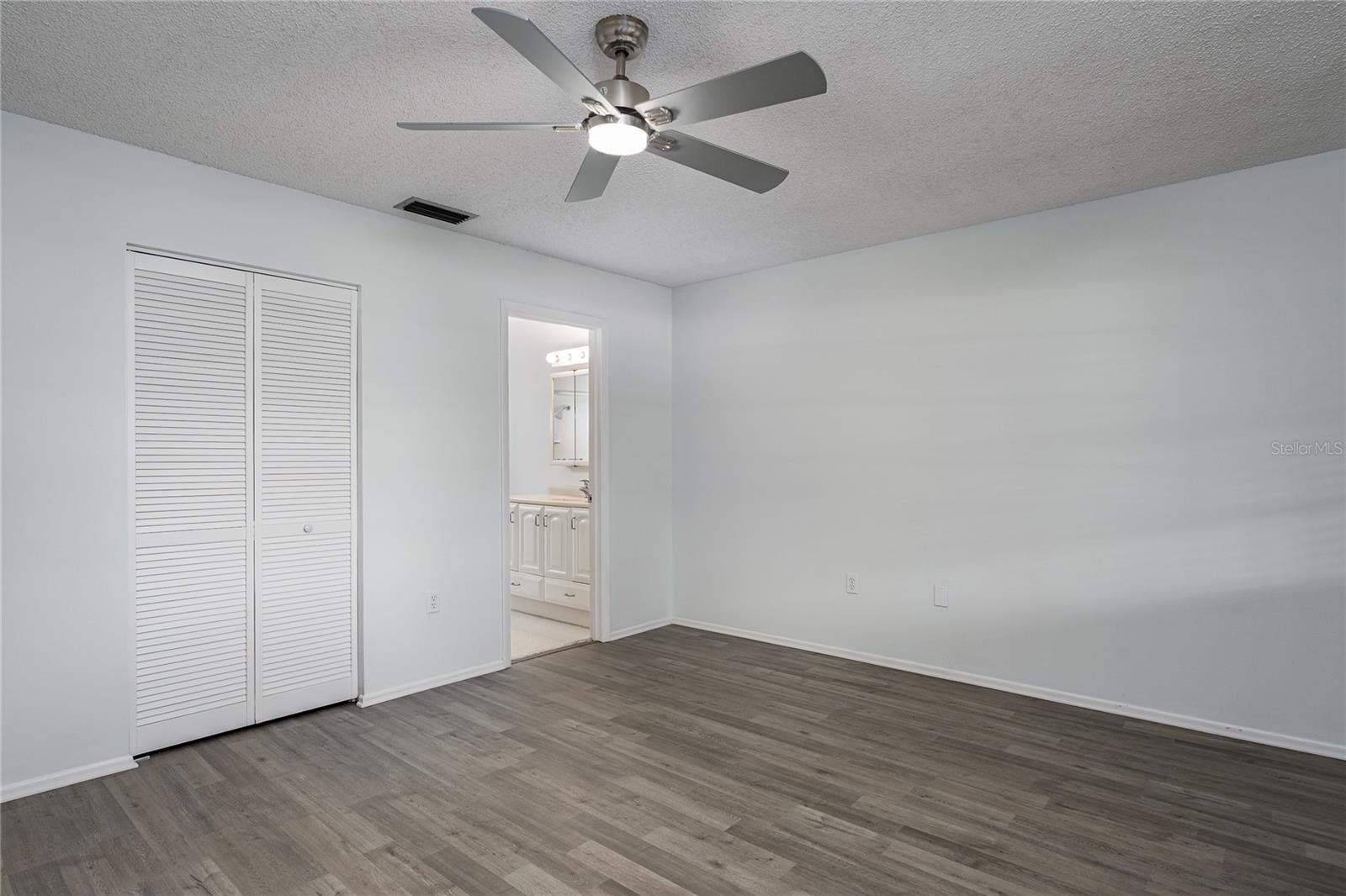 1206 58th St W Property Photo 17
