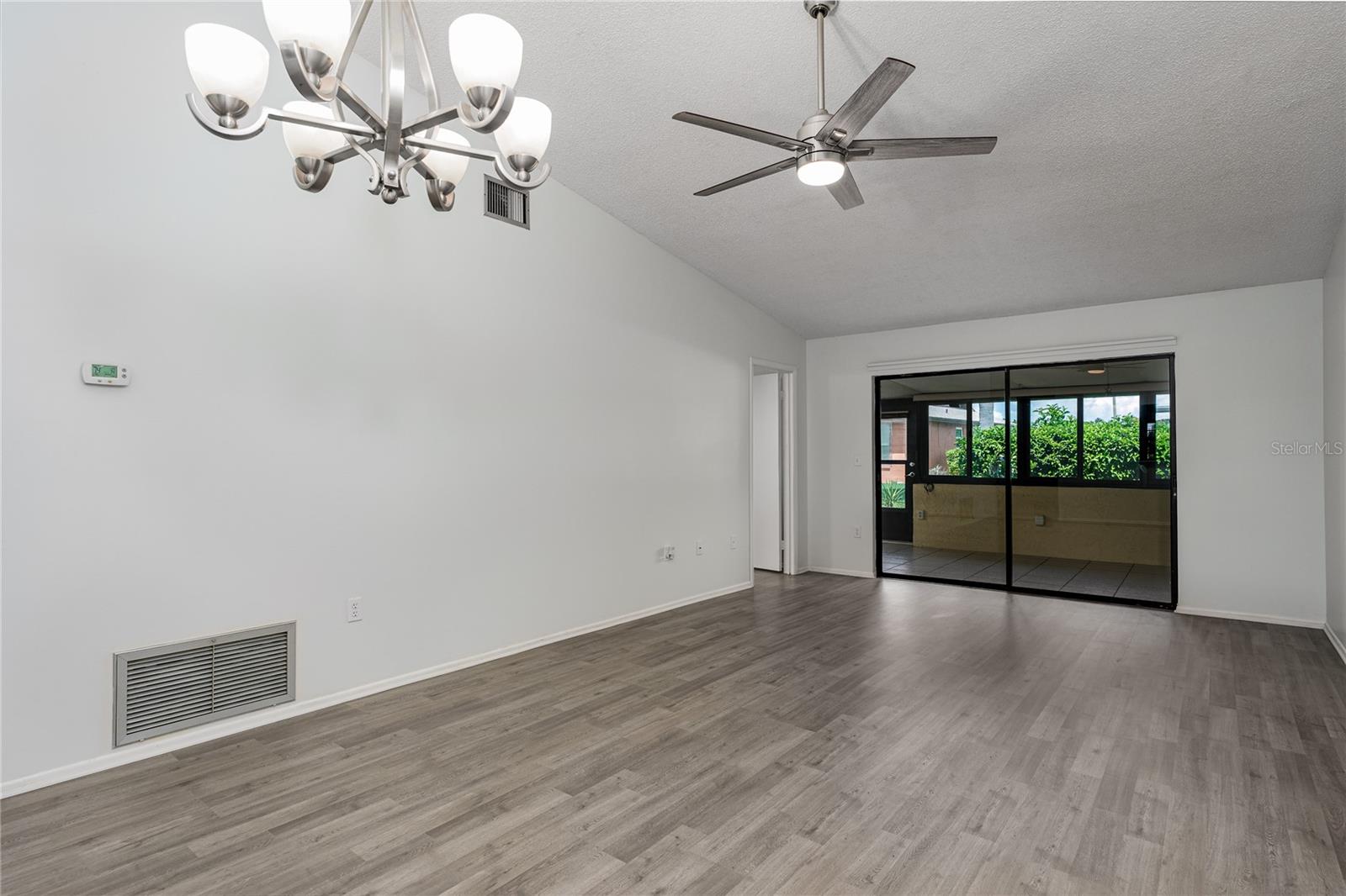 1206 58th St W Property Photo 21
