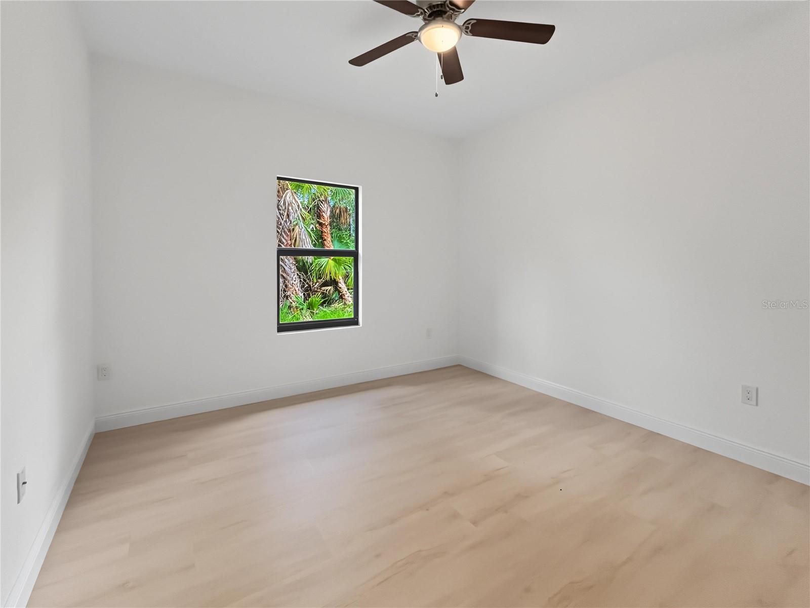 2338 Littlefield Ln Property Photo 10