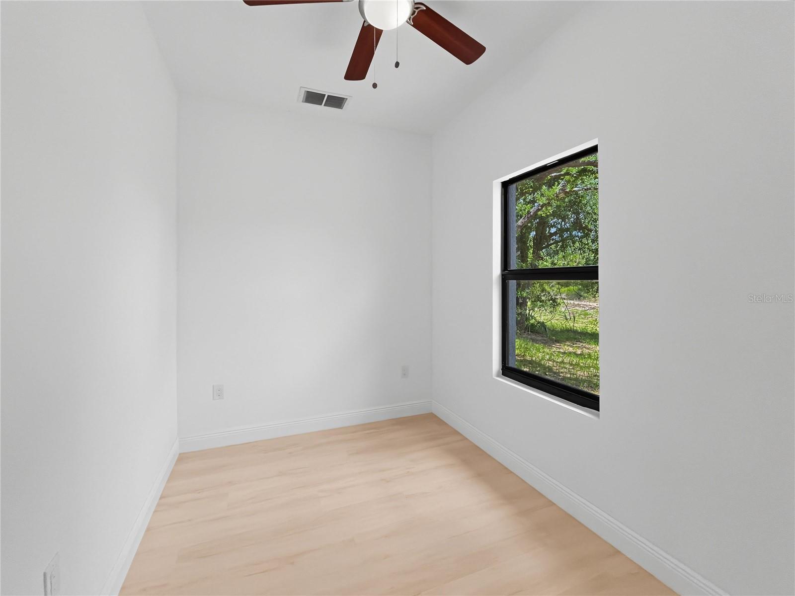 2338 Littlefield Ln Property Photo 11