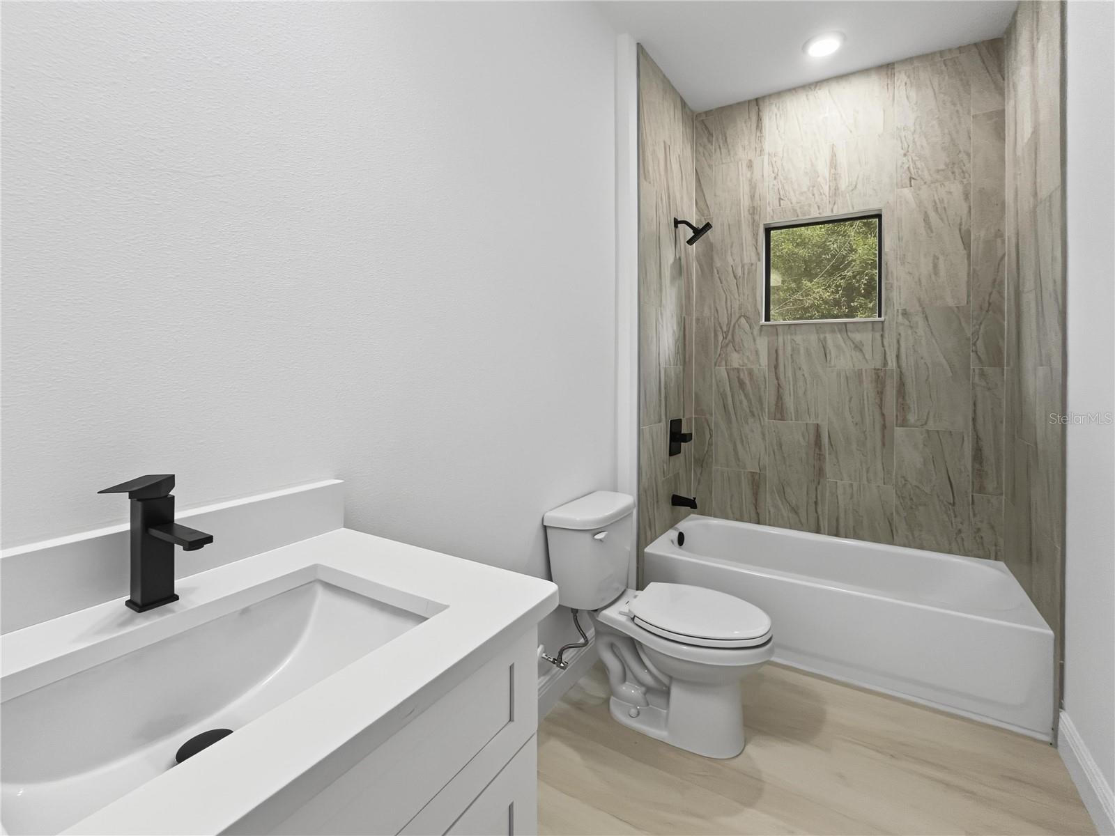 2338 Littlefield Ln Property Photo 12