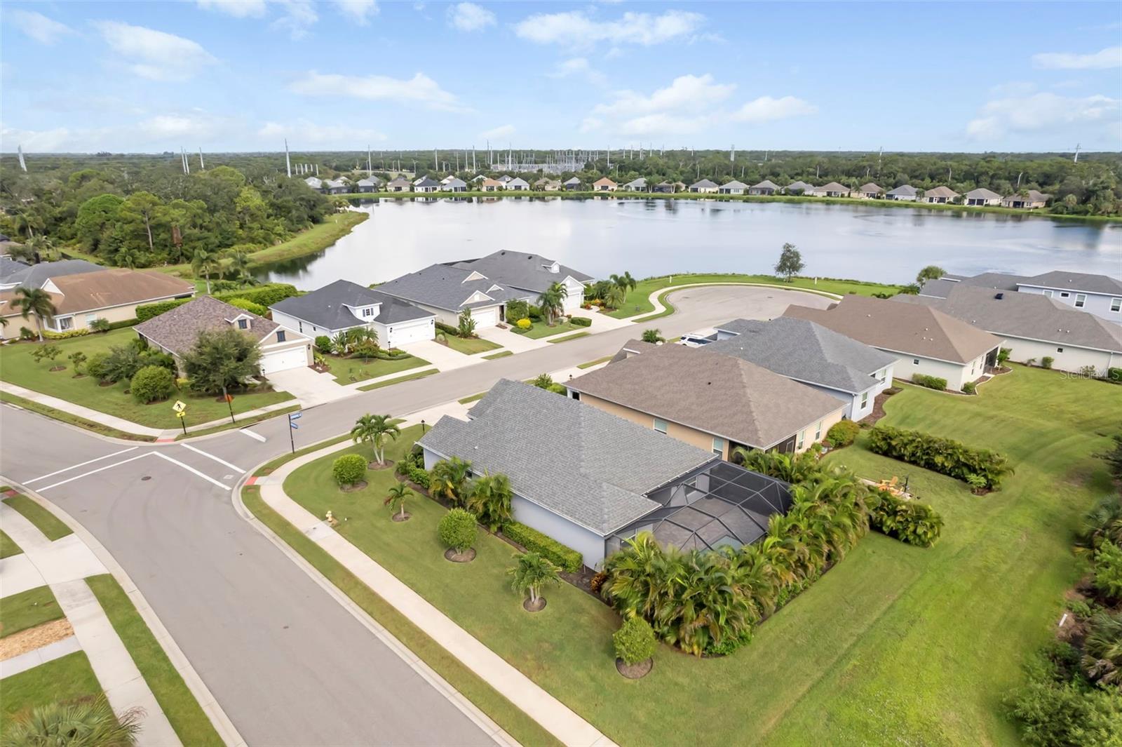 4727 Creekridge Ct Property Photo 10