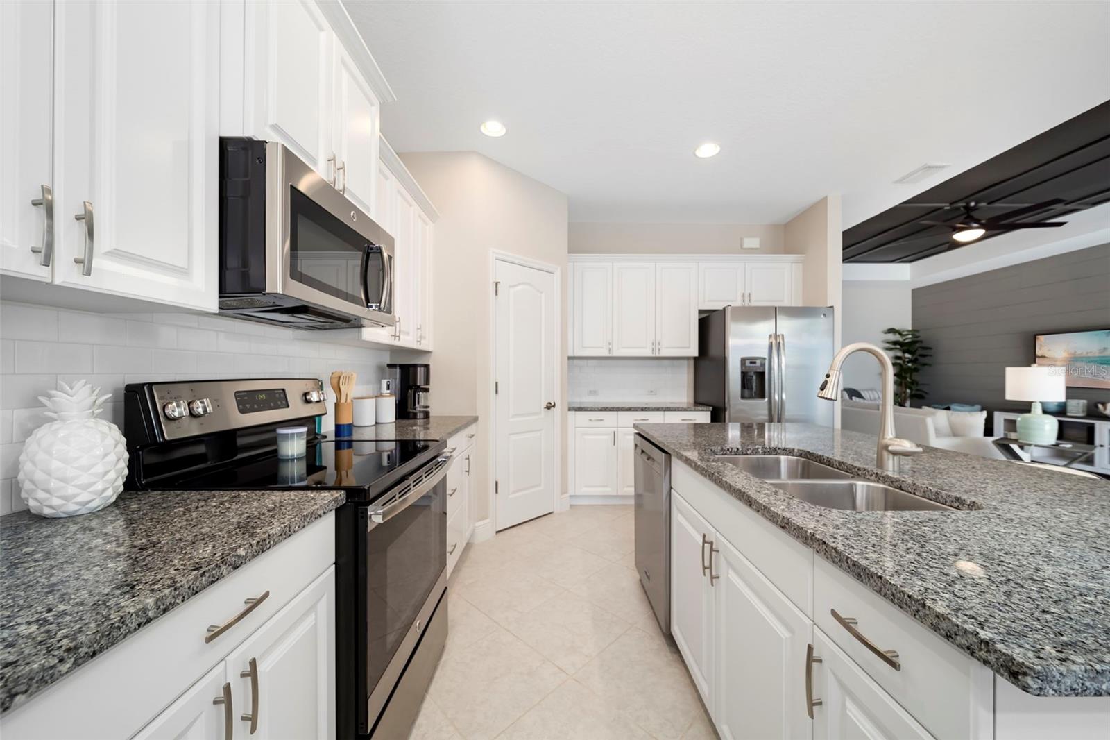4727 Creekridge Ct Property Photo 25