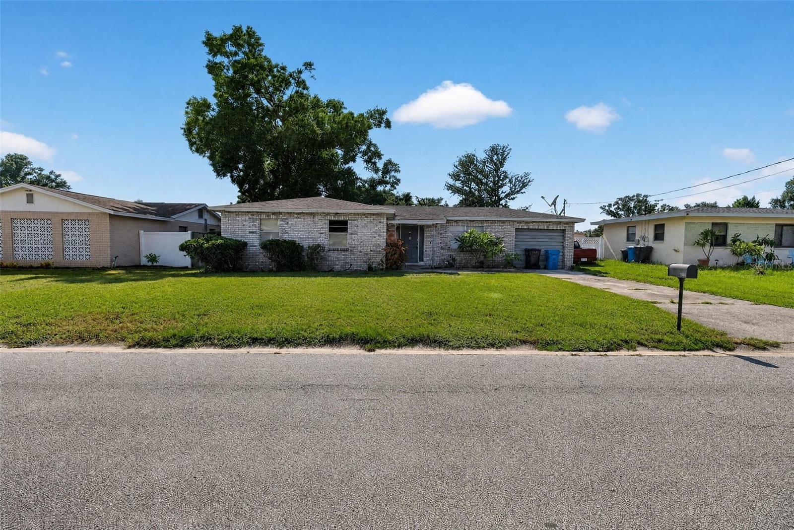 7318 Kingsbury Cir Property Photo 1