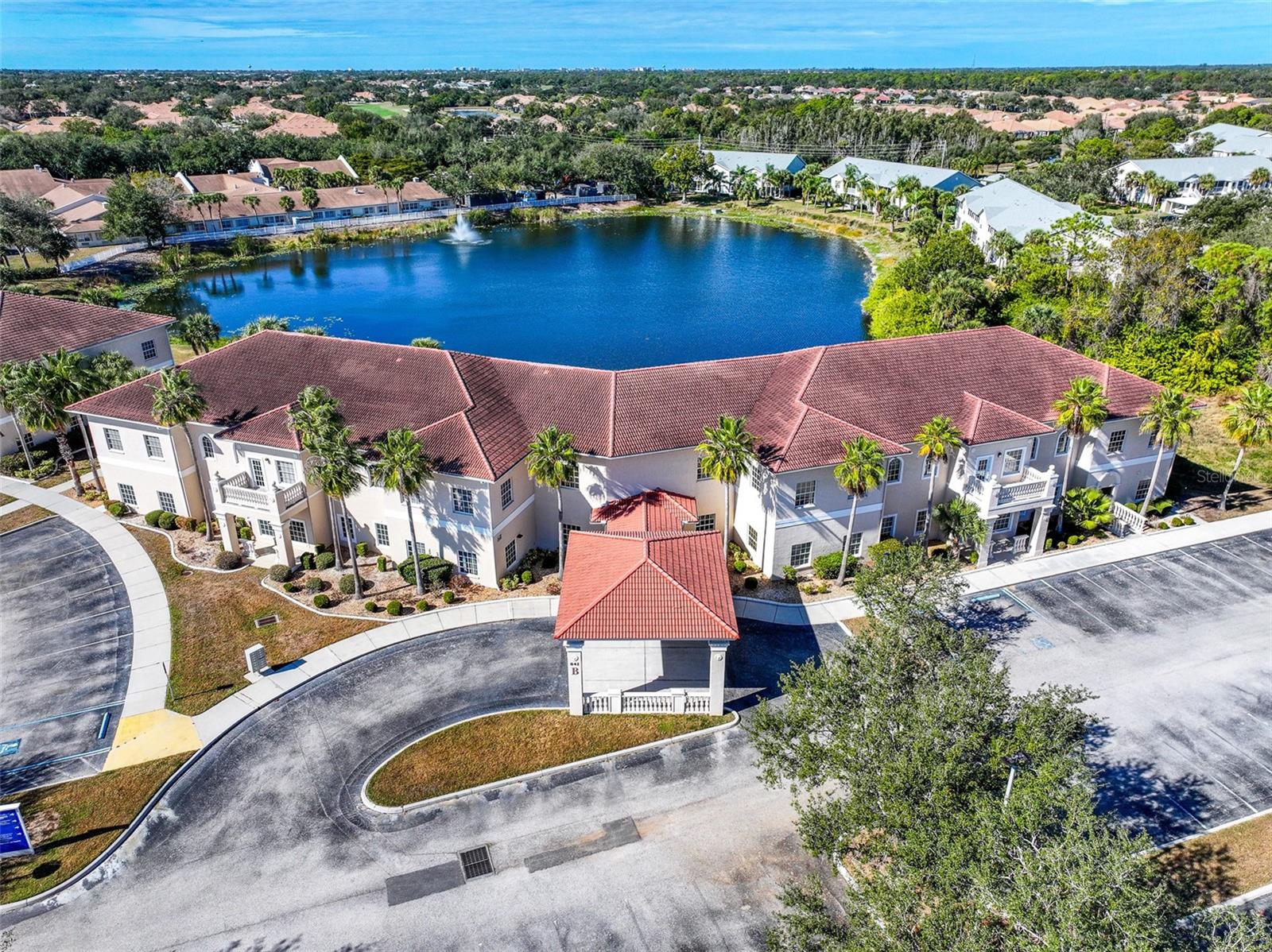 A4704348 Property Photo 1
