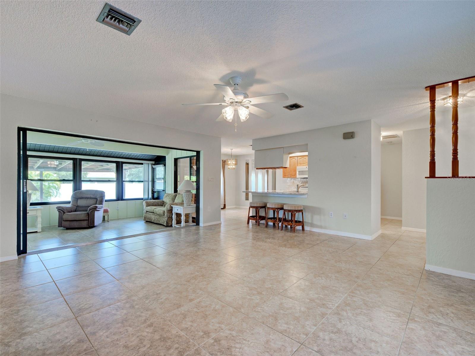 11081 Magdalena Ave Property Photo 6