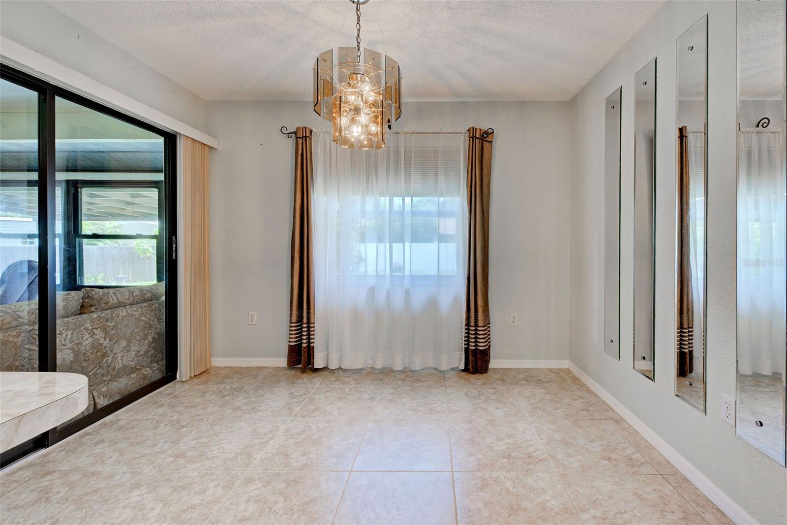 11081 Magdalena Ave Property Photo 7