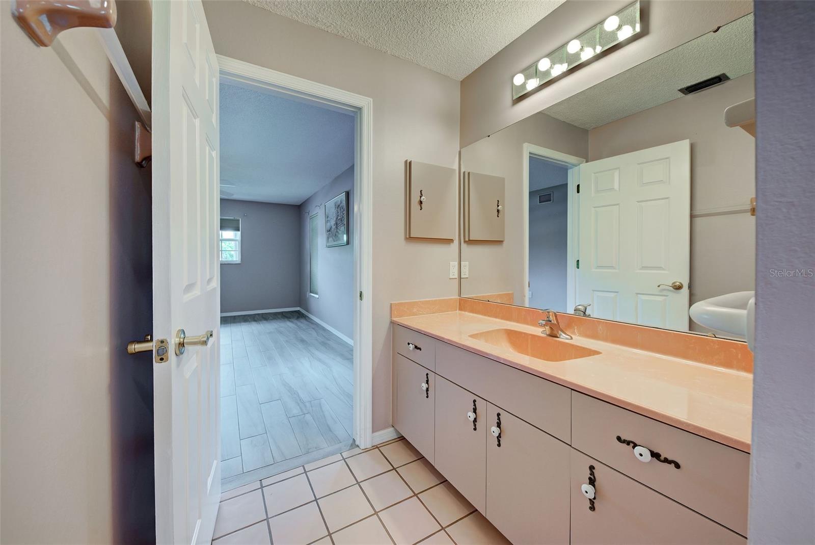 11081 Magdalena Ave Property Photo 16