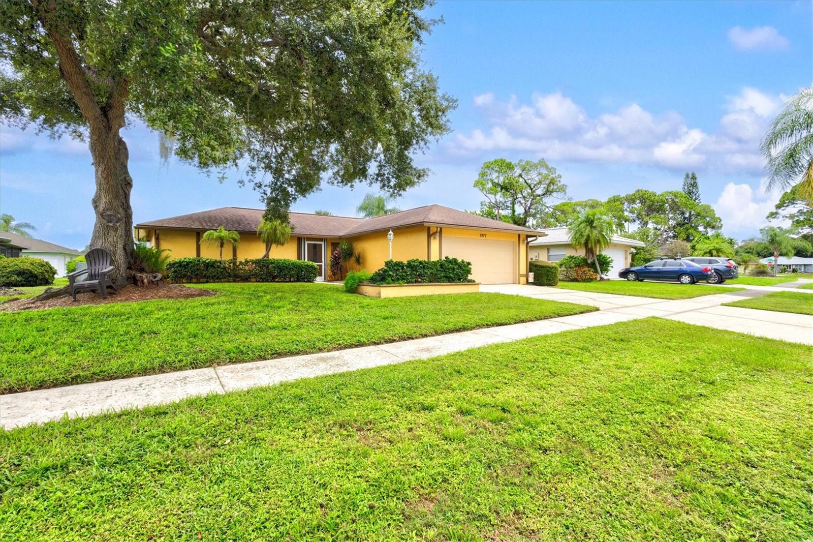 3977 Lemonwood Dr Property Photo 3