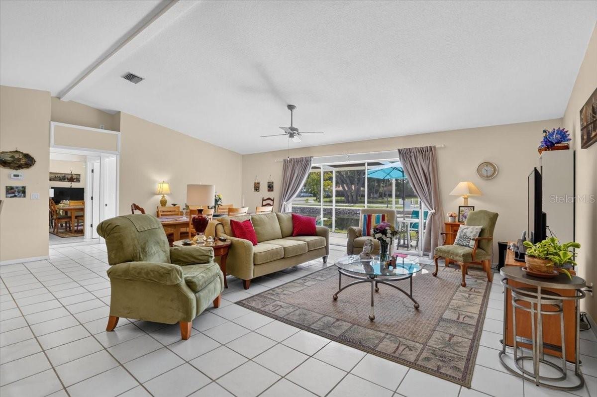 122 49th Ct E Property Photo 7