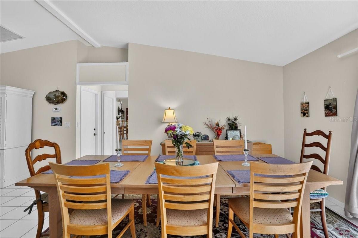 122 49th Ct E Property Photo 11
