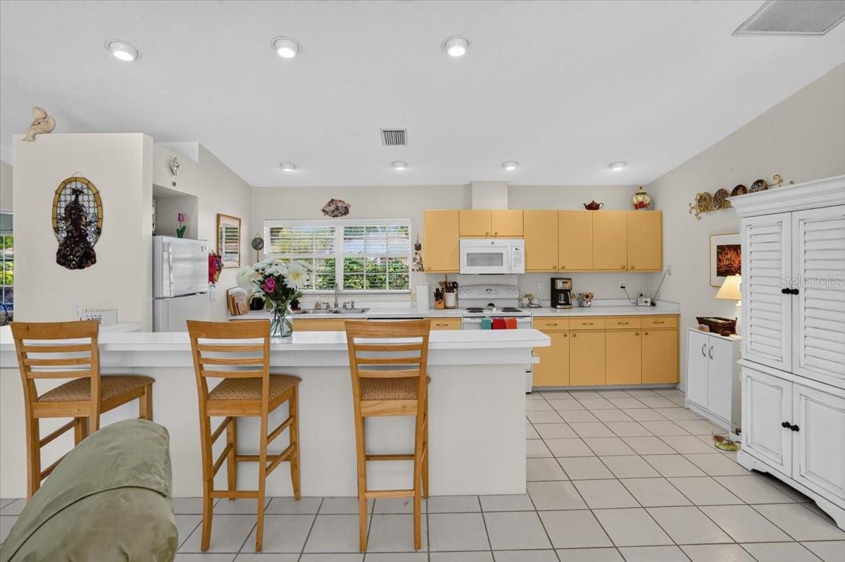 122 49th Ct E Property Photo 13