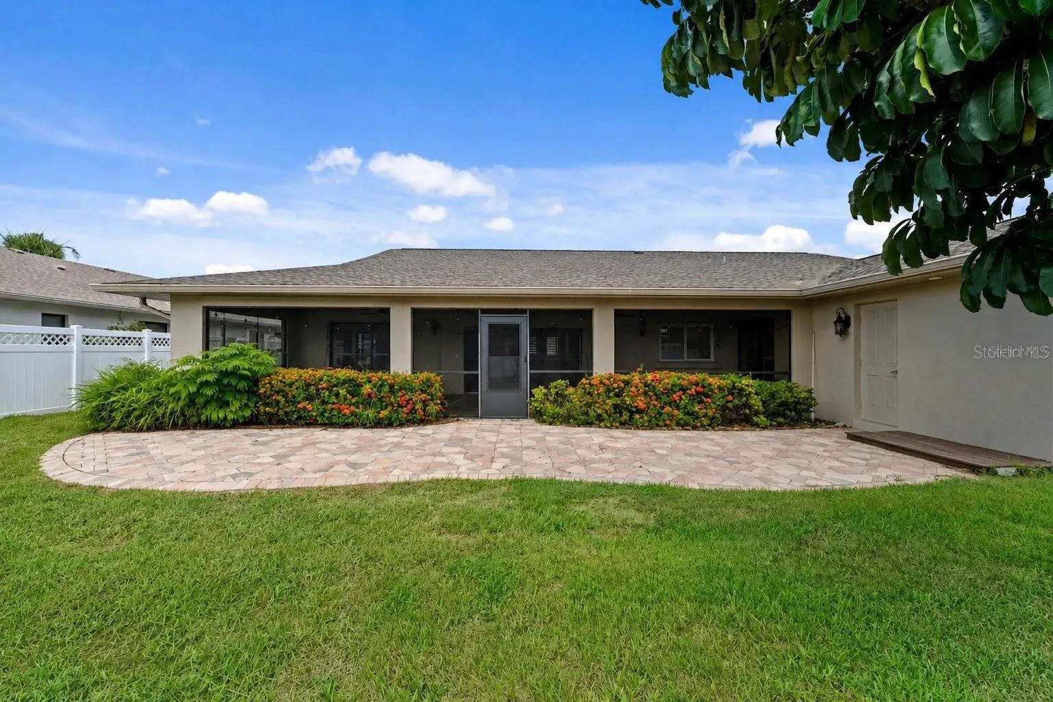 1252 Waterside Ln Property Photo 37