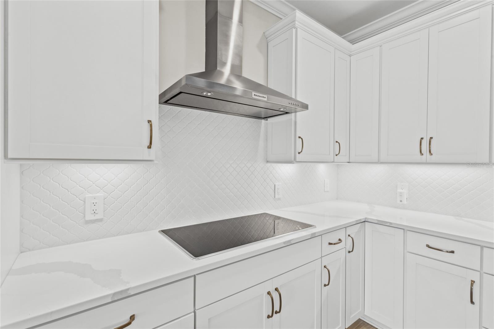 5755 Bluestar Ct Property Photo 6