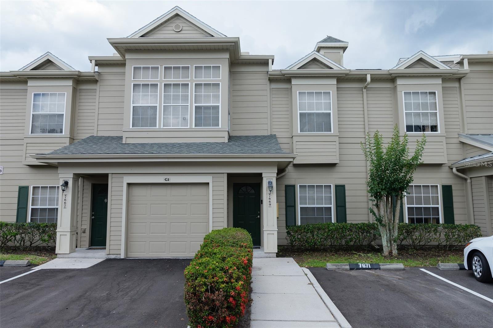 7669 PLANTATION CIR Property Photo 1