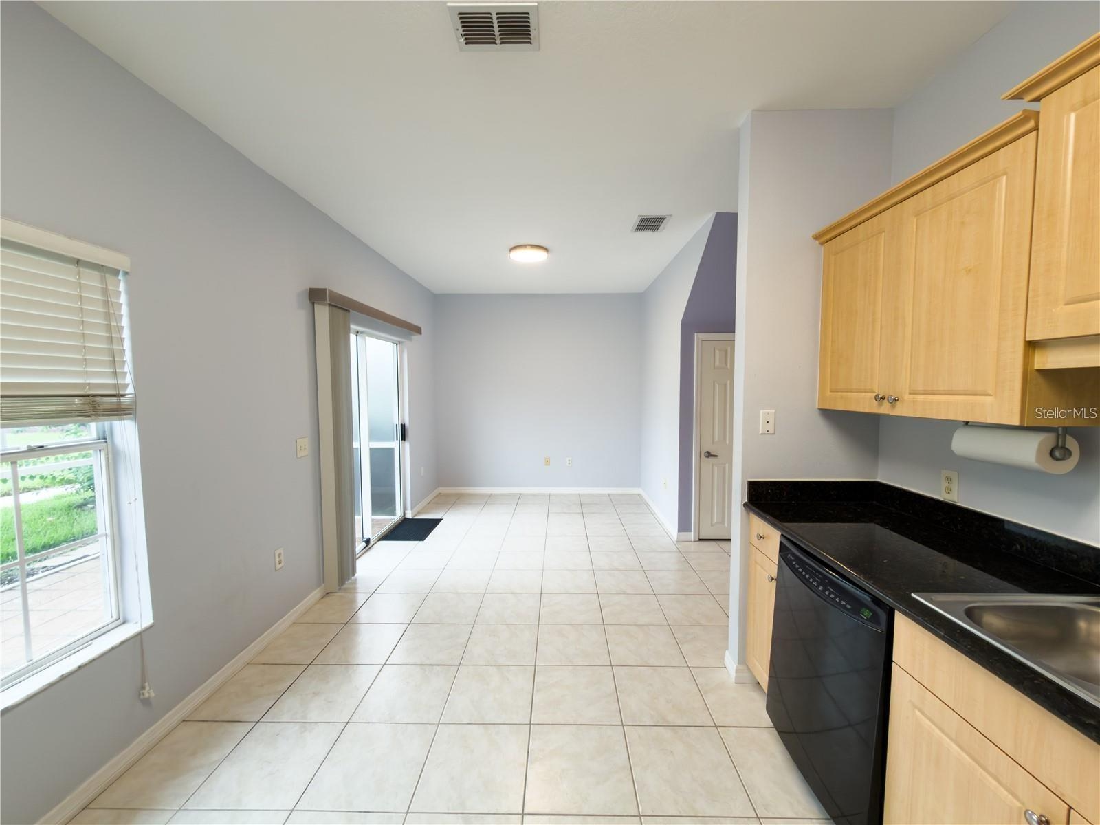 7669 Plantation Cir Property Photo 7
