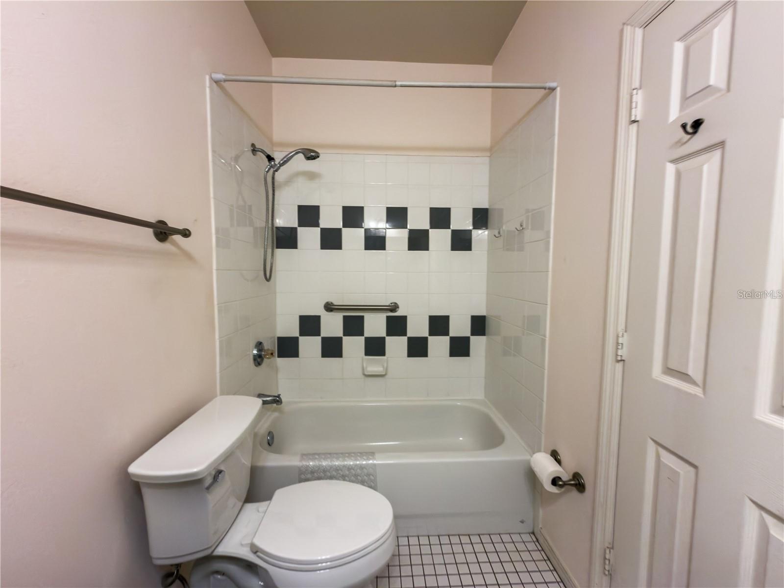 7669 Plantation Cir Property Photo 14