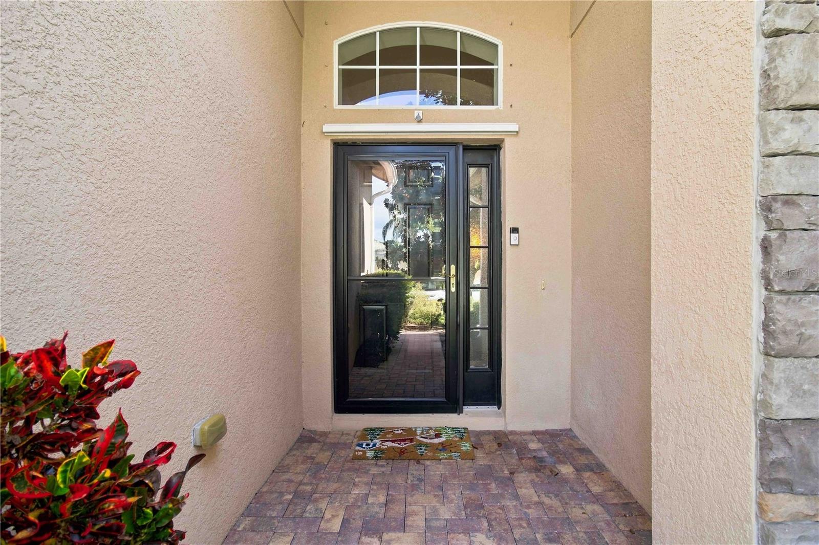 6733 45th Ter E Property Photo 4