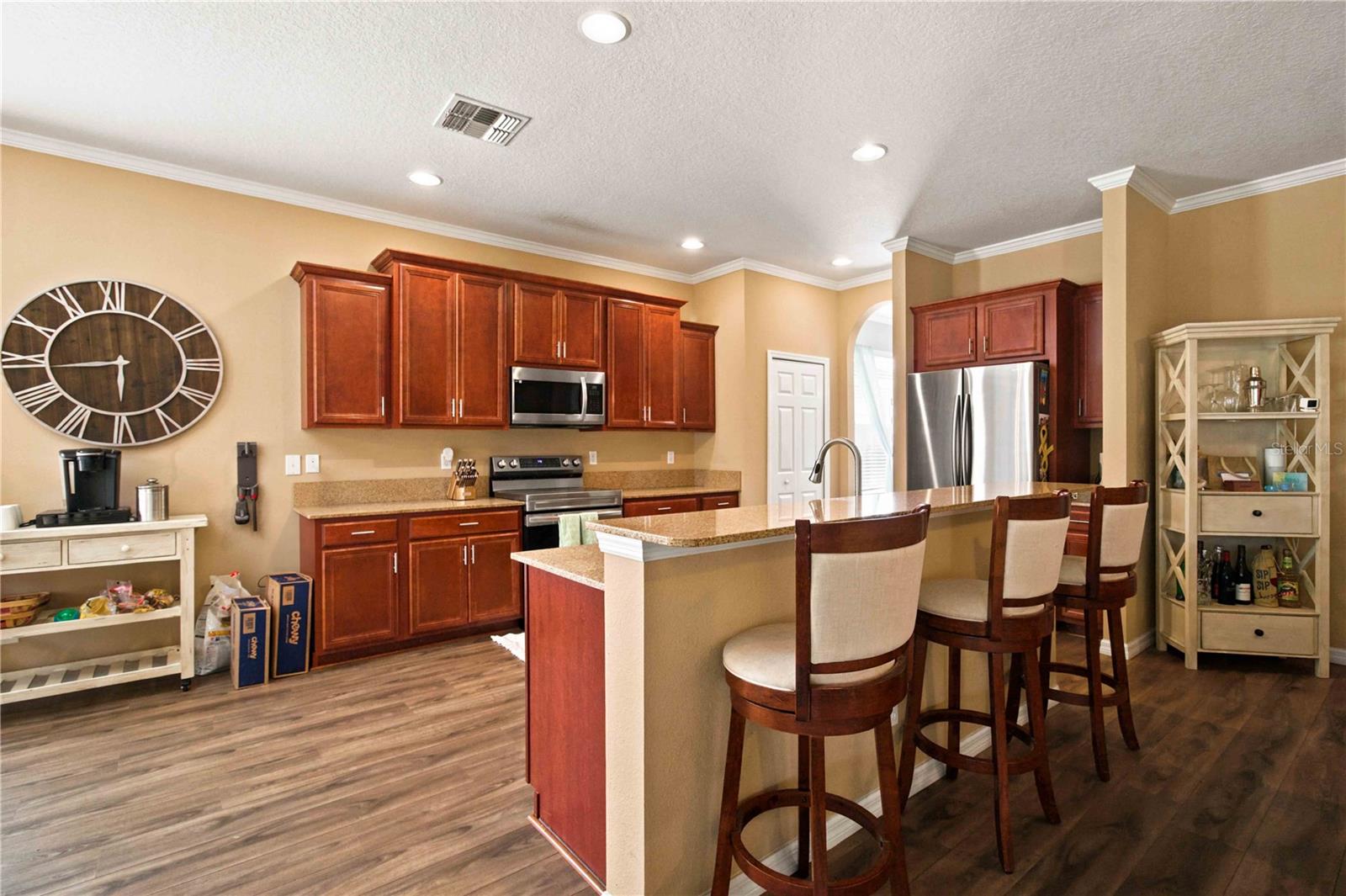 6733 45th Ter E Property Photo 17