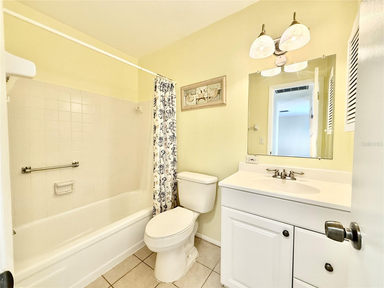 6105 Coral Way Property Photo 4