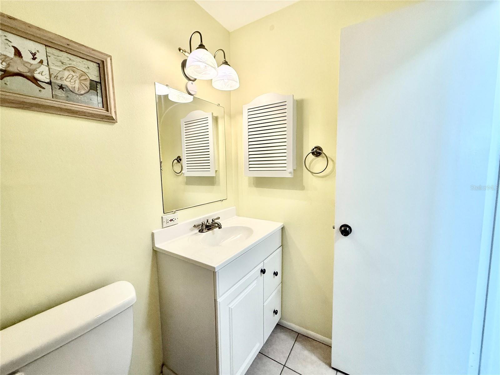 6105 Coral Way Property Photo 5