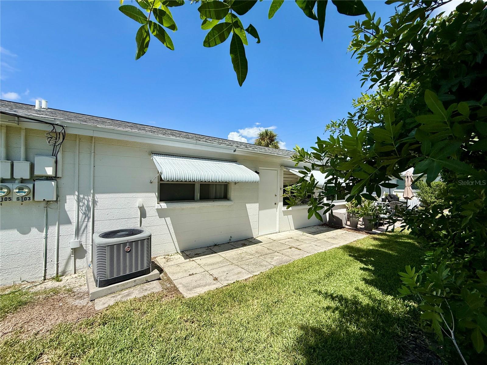 6105 Coral Way Property Photo 7