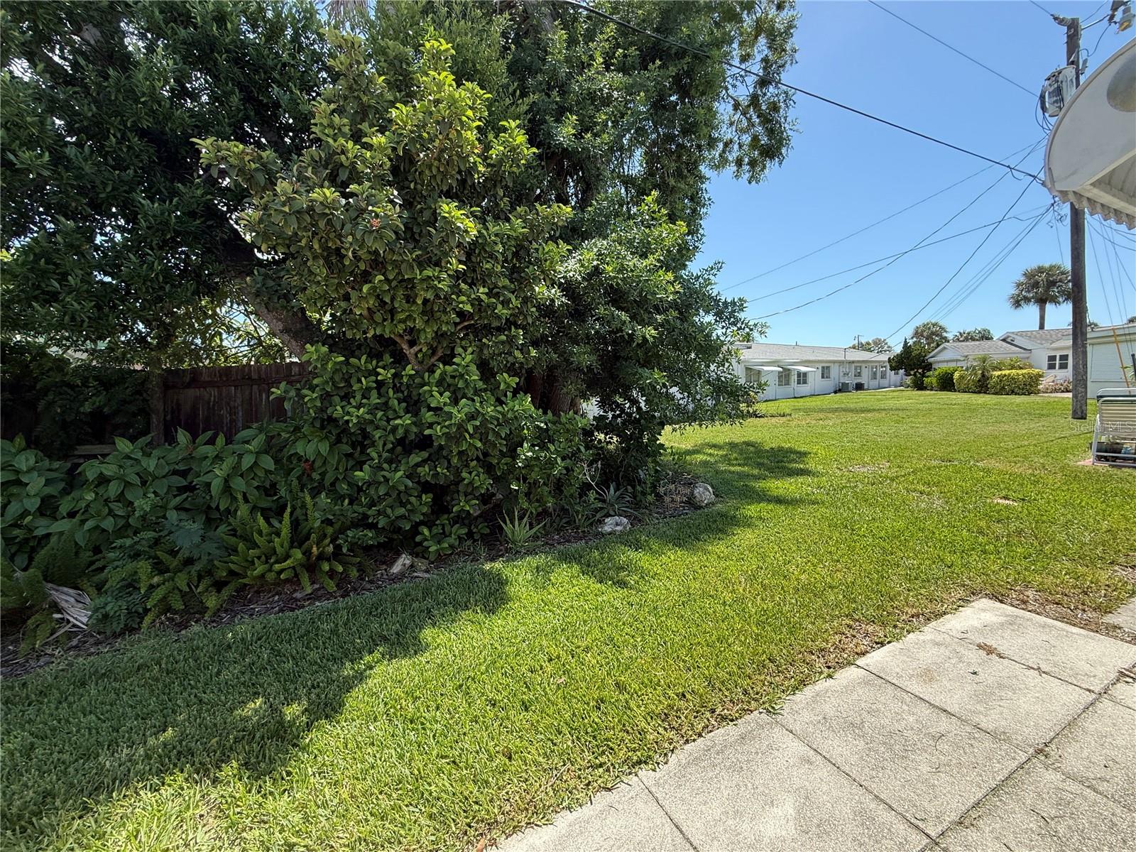6105 Coral Way Property Photo 10