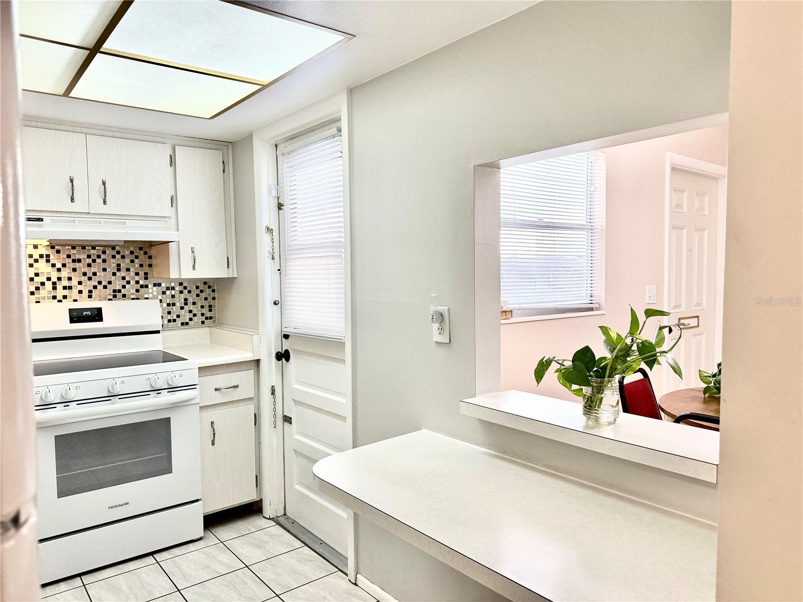 6105 Coral Way Property Photo 11