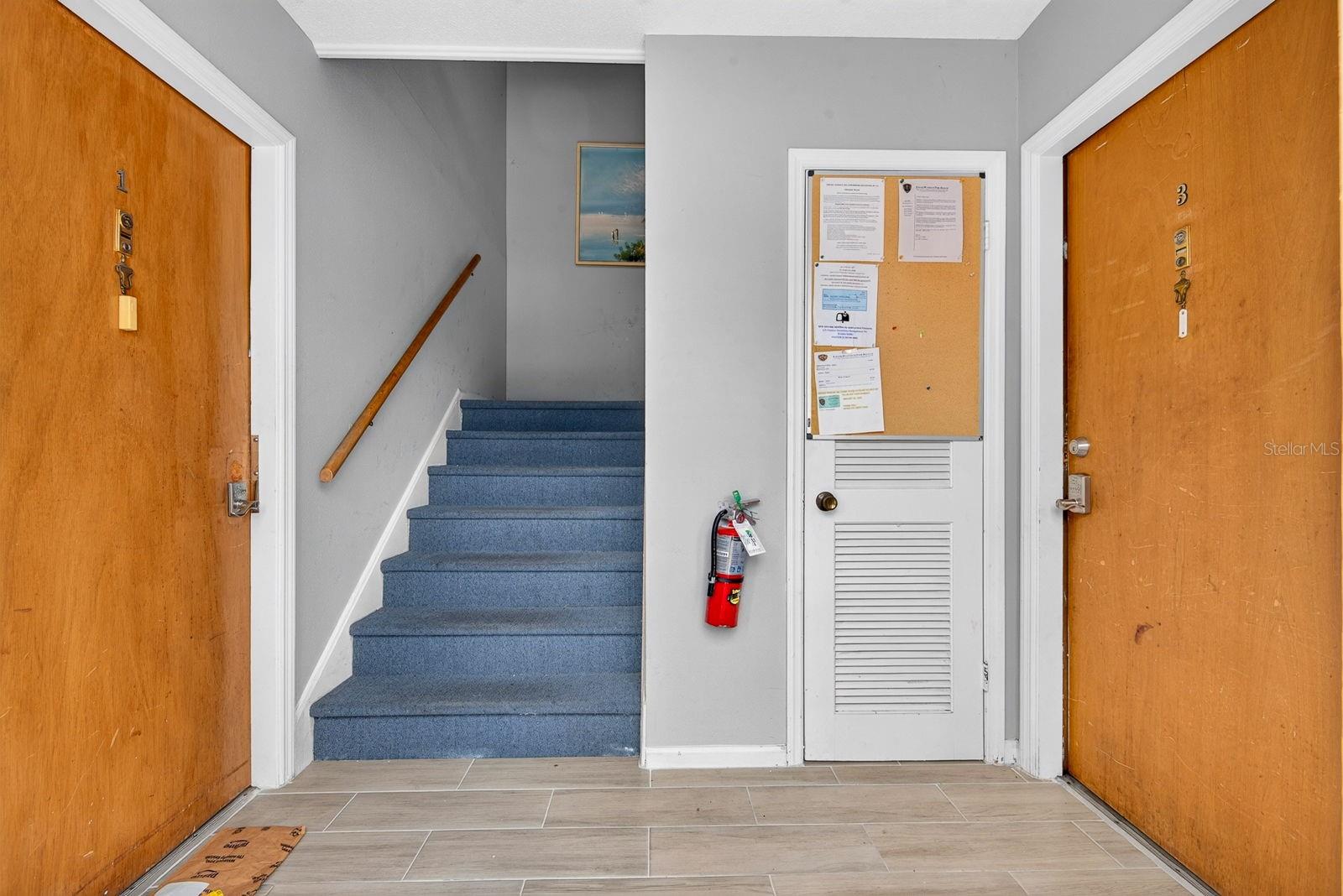 4507 9th St W #e3 Property Photo 4