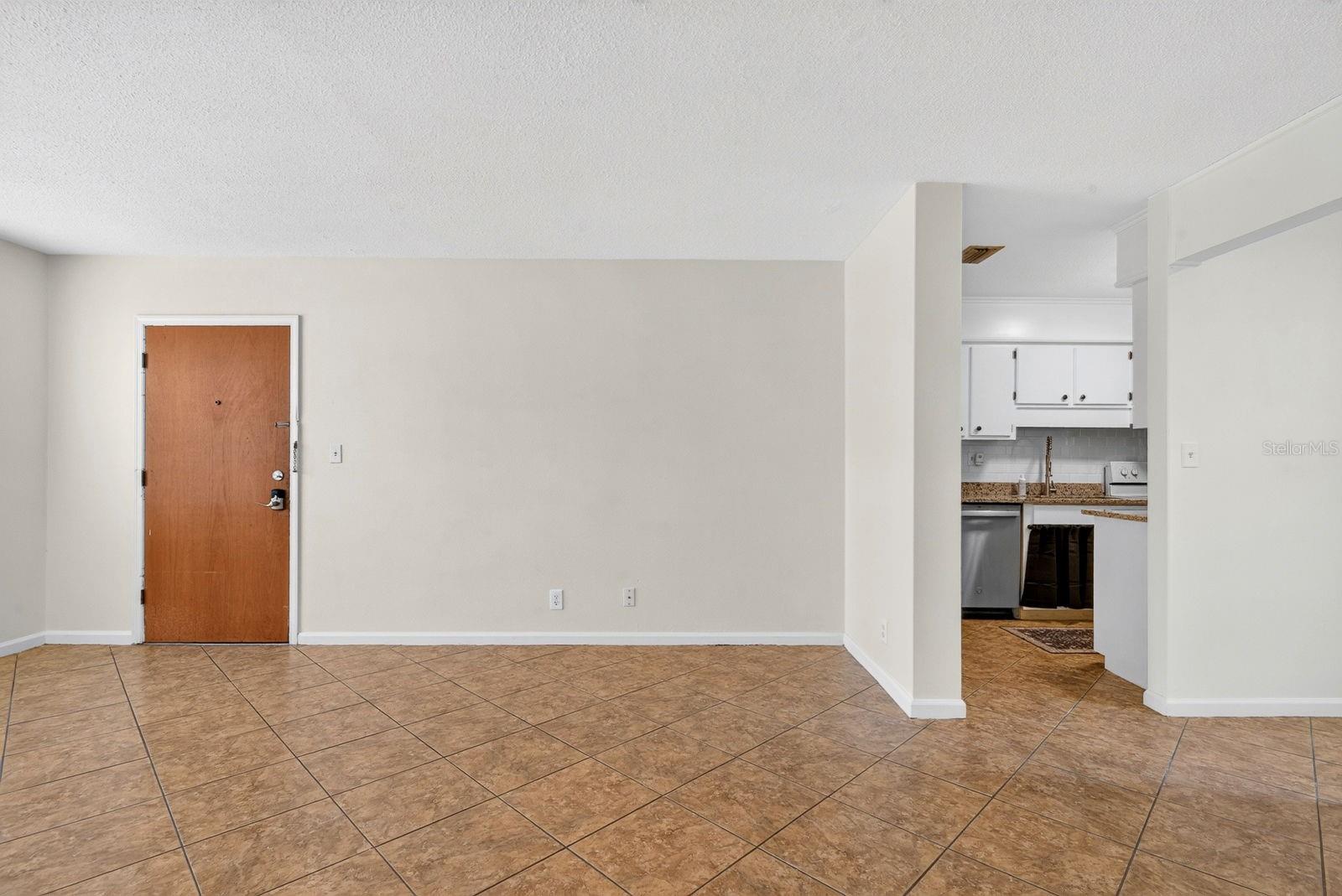 4507 9th St W #e3 Property Photo 7