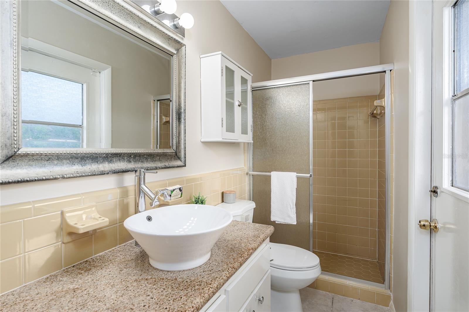 4115 37th St W Property Photo 9