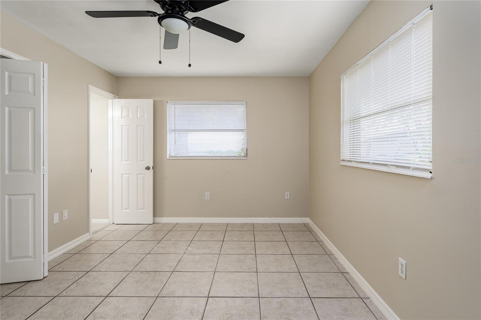 4115 37th St W Property Photo 17