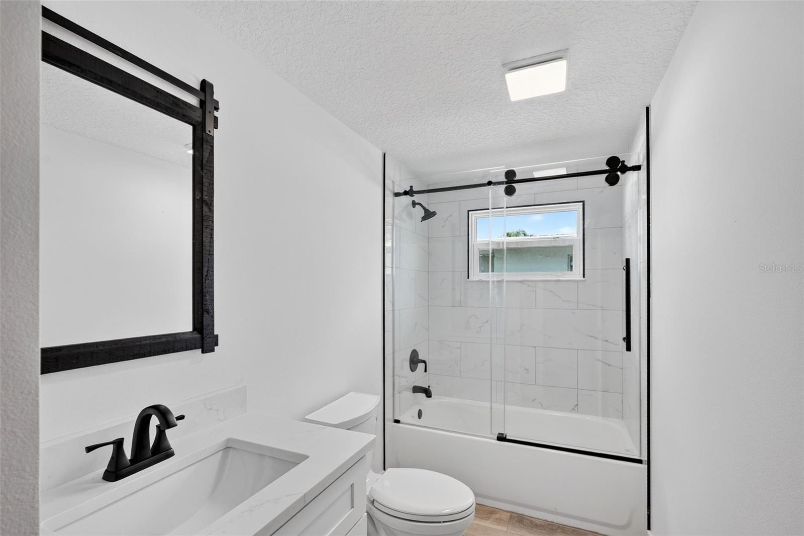 341 Shore Dr Property Photo 46