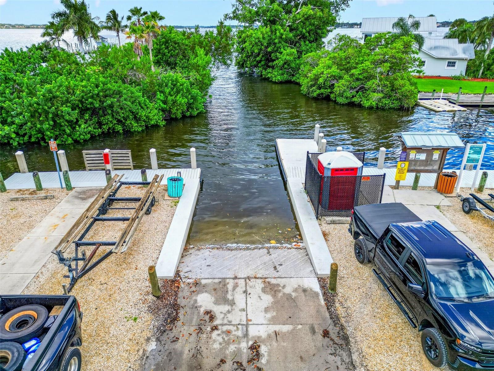 341 Shore Dr Property Photo 64