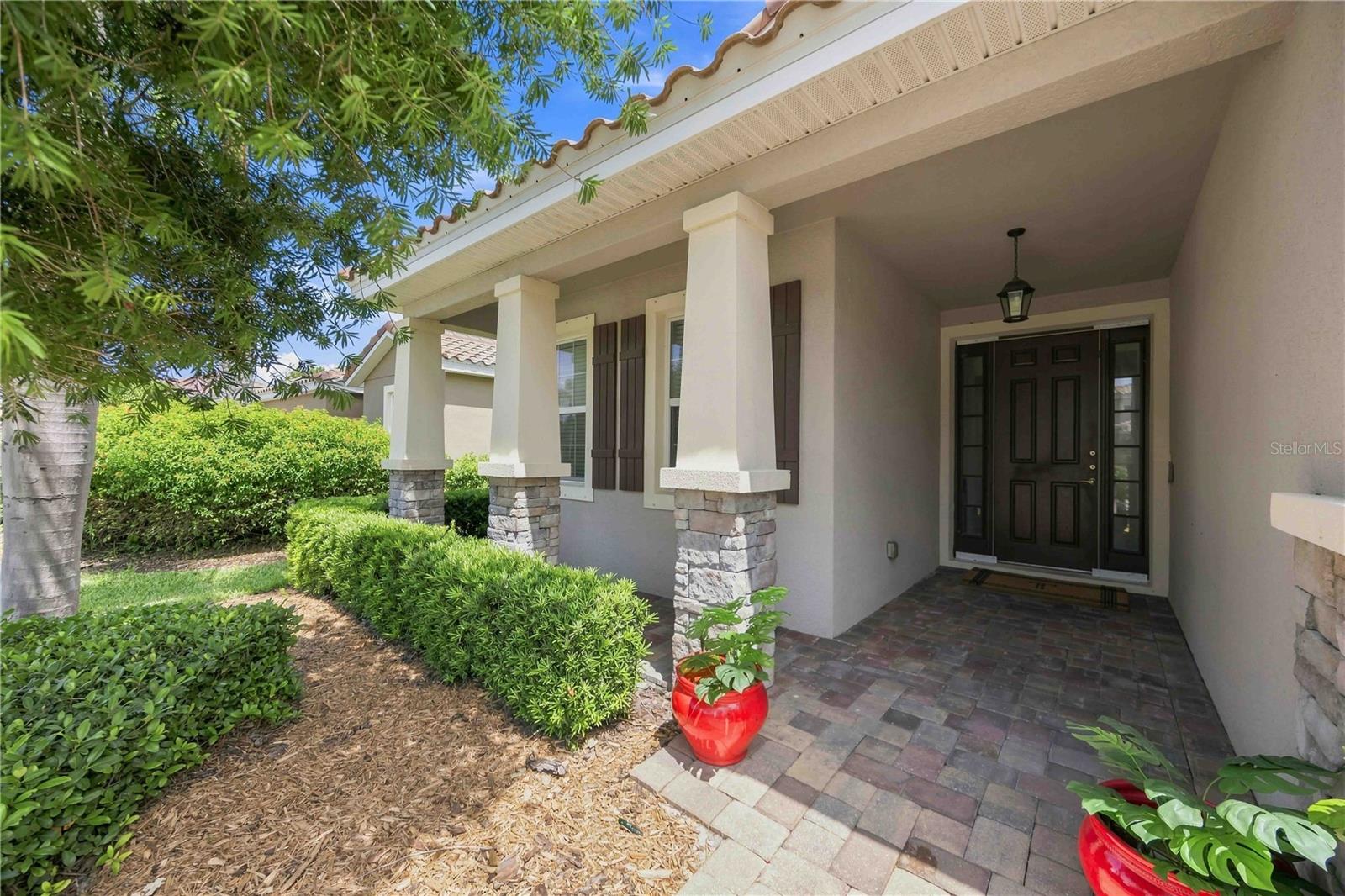 5516 Cartagena Dr Property Photo 2