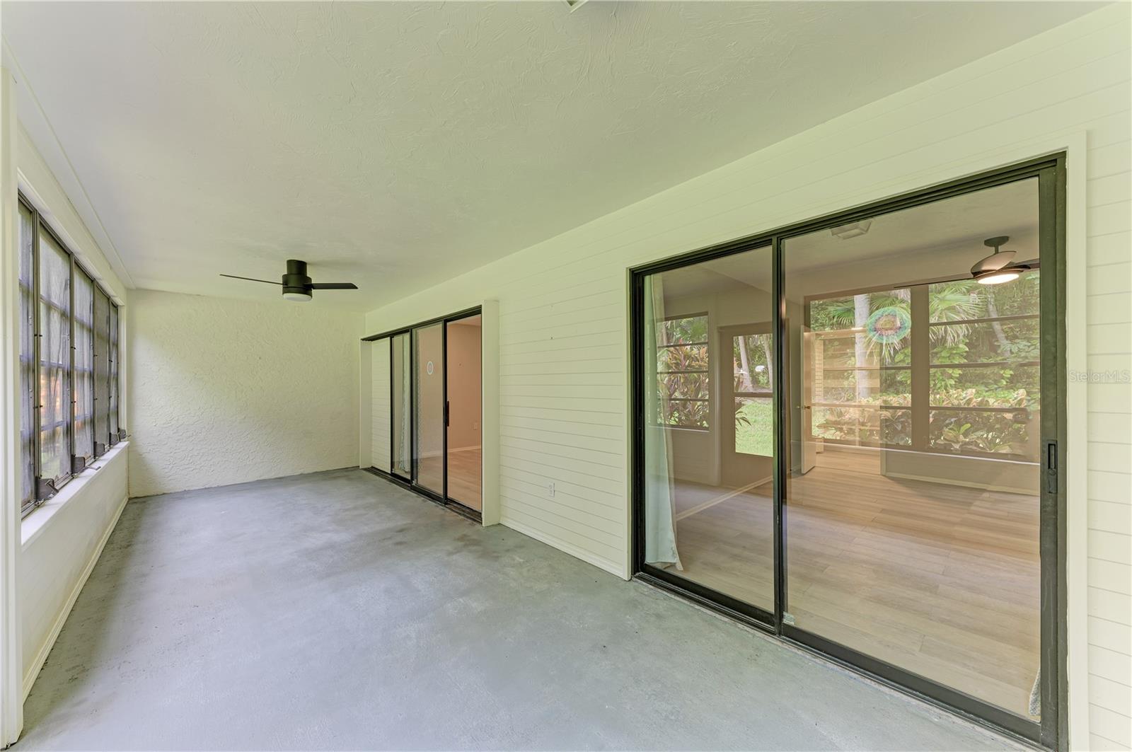 813 Spring Lakes Blvd Property Photo 19