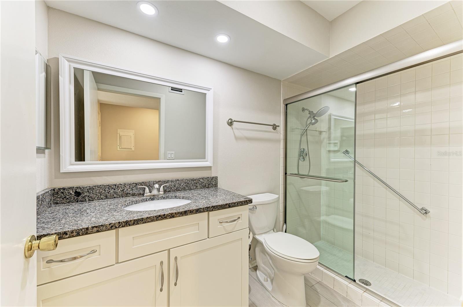 813 Spring Lakes Blvd Property Photo 22