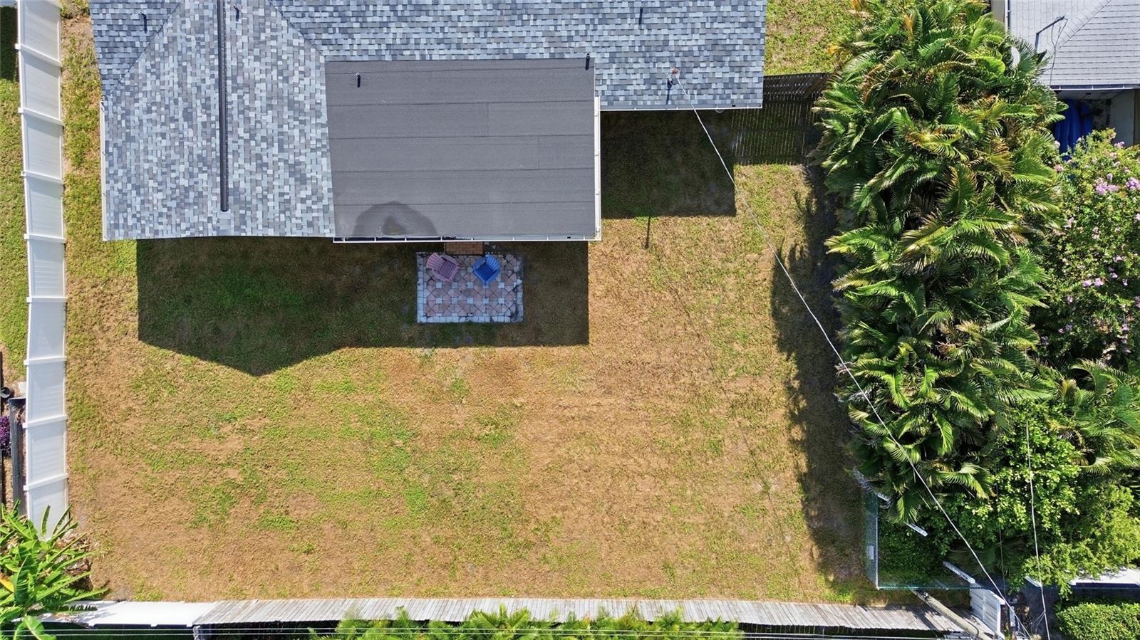 1786 Coconut Dr Property Photo 4