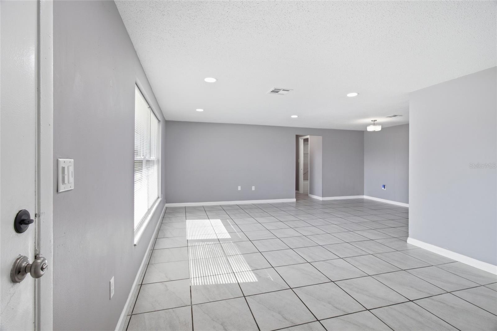 1786 Coconut Dr Property Photo 6