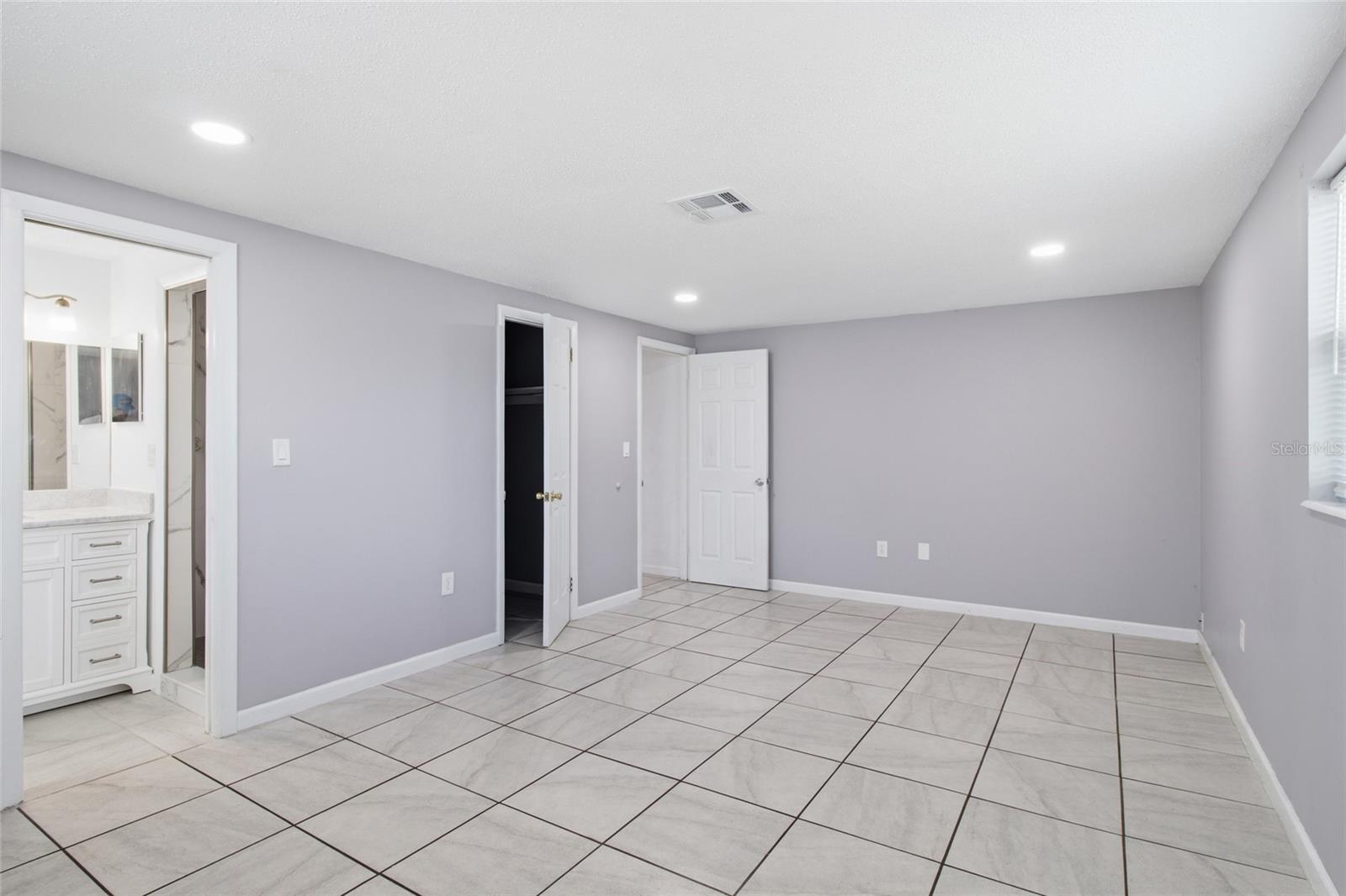 1786 Coconut Dr Property Photo 24
